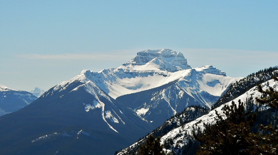 On-Top.ca - Stoney Squaw Mountain